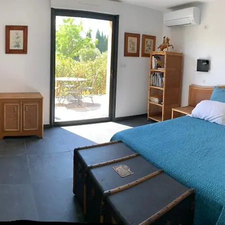 Βίλα Villa Nimes Exceptionelle 3 Chambres Marguerittes