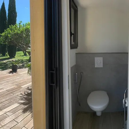 Villa Nimes Exceptionelle 3 Chambres Marguerittes
