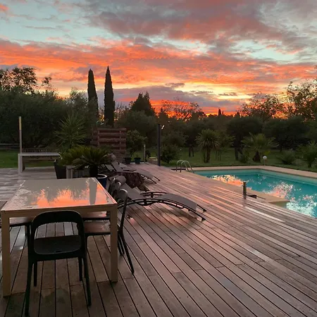 Villa Nimes Exceptionelle 3 Chambres