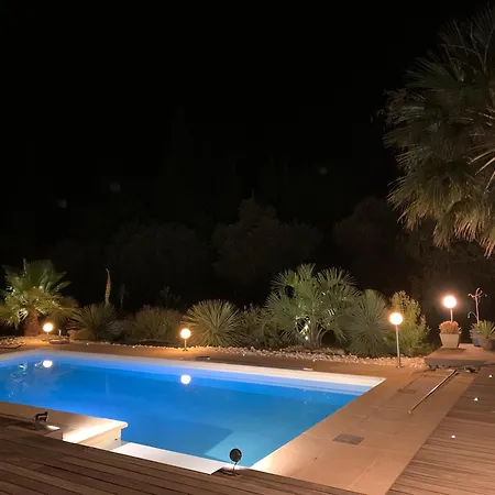 Nimes Exceptionelle 3 Villa *