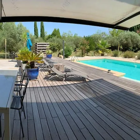 Villa Nimes Exceptionelle 3 *